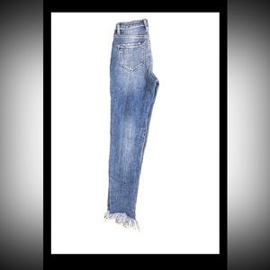 Women’s Kancun High-Wasted Curvy Skinny Jeans with Frayed Ankle Hem